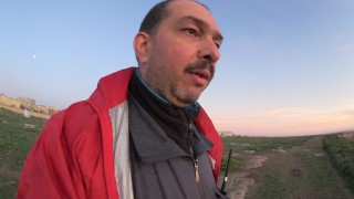 Mi mangio  mentre passeggio
