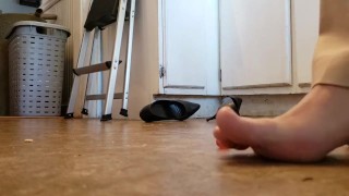 Barefoot Giantess Gummy Squish