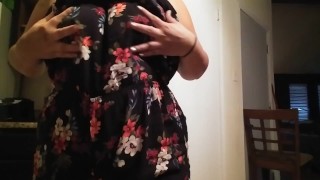 Showing off my Ass (listen to my juicy pussy)