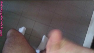 Weiße Tennissocken sind Kult