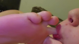 Sucking my own feet