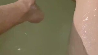 Мои ножки и член отдыхают