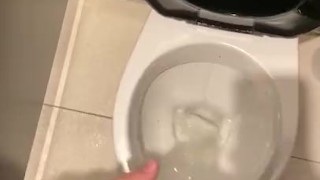 Wanking in busy gym locker room with big cumshot 