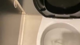 Wanking in busy gym locker room with big cumshot 