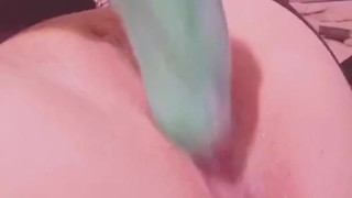 huge fake creampie with syringe and bad dragon - Tira Part