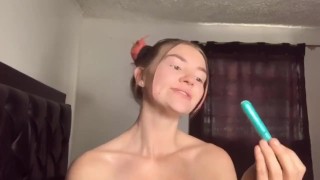 Tampon pull out and insert with green eyed babe! Close up!