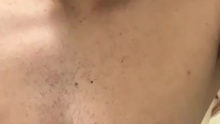 Latino pasivo con pene grande