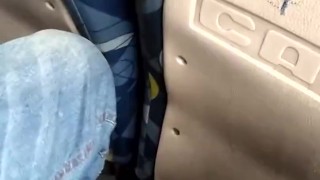 Punheta no busão