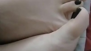 tici_feet @tici_feet TICI FEET on the bed