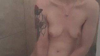 Shower peep gets a show