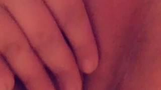Pussy & tittie rub