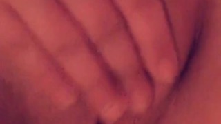 Pussy & tittie rub
