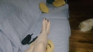 tici_feet @tici_feet in my couch again