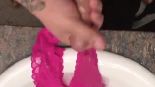 Woke up at this random chicks house and blew a load on her dirty panties 