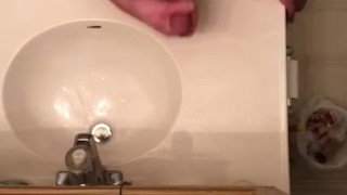 Twink Boy cumming on sink