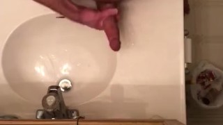 Twink Boy cumming on sink