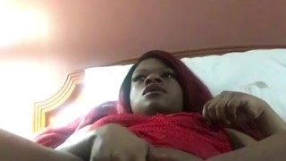 Light pussy play to start off my night 