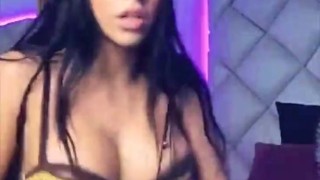 DAHYN RICA COLOMBIANA SE SACA LECHE 