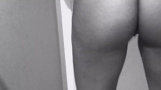 Strip tease 
