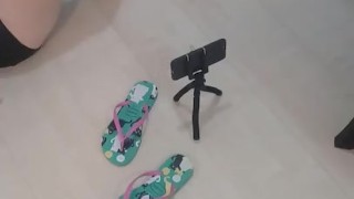 @tici_feet IG tici feet taking pics!
