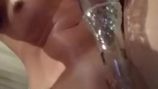 I put a bottle in my pussy and enjoy the pleasure