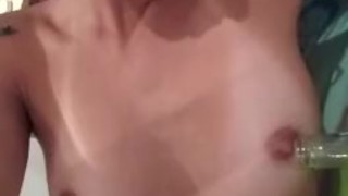 I put a bottle in my pussy and enjoy the pleasure