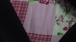 снимает колготки и трусы от первого лица