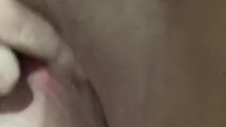 Playing with my self till I cum 