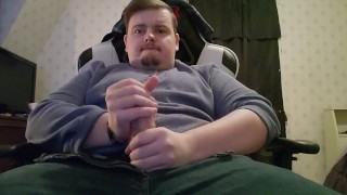 I need a nice round smooth ass to fuck