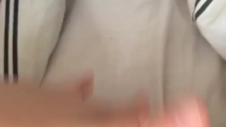Solo girl moan fingering 