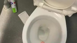 Had long wank in the toilets with cumshot!!