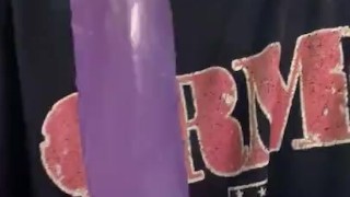 Dildo play
