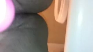 Sexy bbw squirts all over her self 