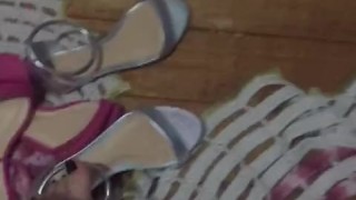 @tici_feet tici feet IG tici_feet arezzo silver sandal - dangling preview