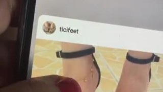 @tici_feet IG tici_feet tici feet showing my (old) instagram