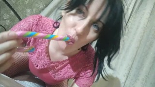she sucks a pop and shoves it in her hairy pussy GinnaGg