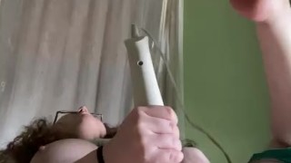 Chubby slut edges herself before squirting