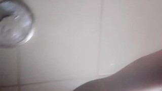 Sc Kyle Butler in Shower