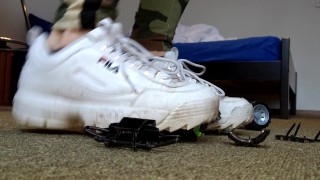 Toycarcrush with Fila Disruptor