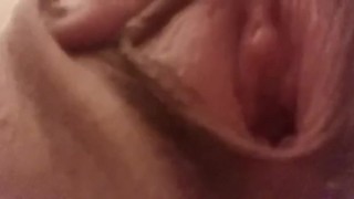 Solo Milf playing with her perfect smooth pussy 