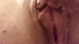 Solo Milf playing with her perfect smooth pussy 