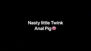 Nasty Twink with hot ass eat tootsie roll out of ass then fingers hole!