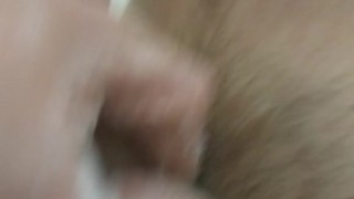 Ебу свой кулак 