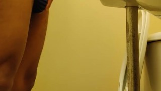 no nut.:Little DicK bbc Grower JusT Pissing.