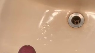 Moaning teen cums in bathroom