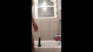 SEXY ASS AMATEUR BLOWJOB dildo & TITTY PLAY