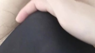 レオタードでもっこりしたあそこをすりすり