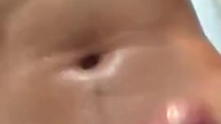 Nag jakol ako habang nag shower