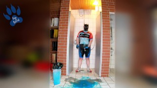 leftover gunge paw in cycling gear