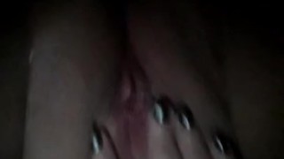Ela tocou uma siririca e gozou muito na quarentena 